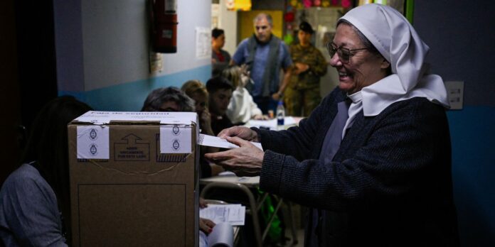 argentinos-comecam-a-votar-no-segundo-turno-das-eleicoes argentinos-comecam-a-votar-no-segundo-turno-das-eleicoes