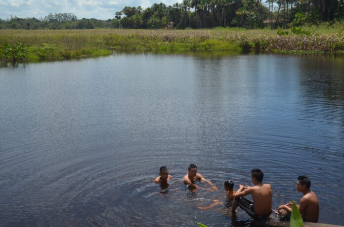 lagoa-dos-indios-vira-alternativa-turistica-na-area-urbana-de-macapa-durante-o-verao