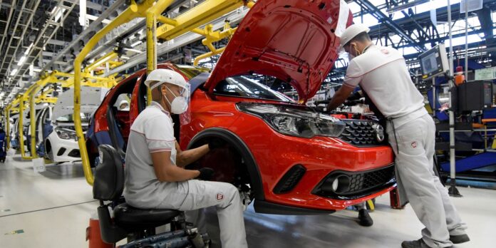 venda-de-veiculos-cresce-12%-em-2023,-diz-balanco-da-fenabrave