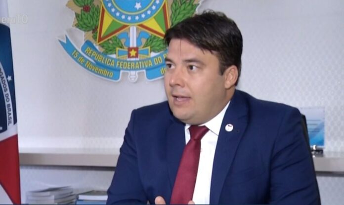 presidente-da-oab-e-indiciado-pela-policia-civil-por-dizer-que-delegado-tem