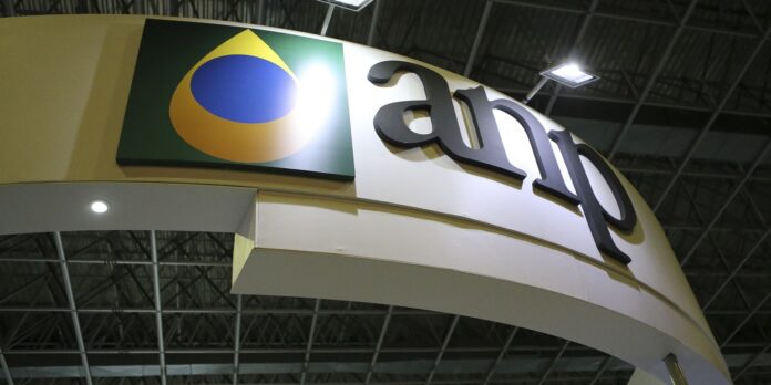 anp-aprova-adicao-obrigatoria-de-corante-ao-oleo-diesel-maritimo