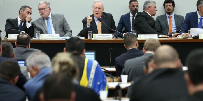 lula-manteve-linhas-basicas-da-restricao-a-saidinha,-diz-lewandowski lula-manteve-linhas-basicas-da-restricao-a-saidinha,-diz-lewandowski