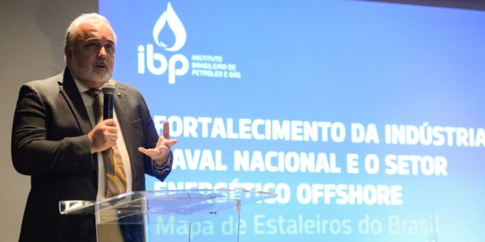 dos-48-estaleiros-brasileiros,-15-estao-desativados-ou-sem-demanda dos-48-estaleiros-brasileiros,-15-estao-desativados-ou-sem-demanda
