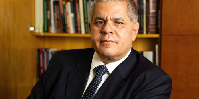 lula-indica-advogado-antonio-fabricio-goncalves-para-vaga-no-tst lula-indica-advogado-antonio-fabricio-goncalves-para-vaga-no-tst