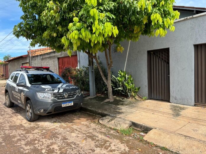 suspeito-de-matar-mulher-com-golpes-de-picareta-enquanto-ela-dormia-e-preso