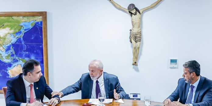 lira:-catastrofe-no-rs-vai-mudar-forma-de-tratar-questoes-climaticas