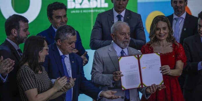 lula-sanciona-lei-que-desonera-atividades-do-setor-de-eventos lula-sanciona-lei-que-desonera-atividades-do-setor-de-eventos