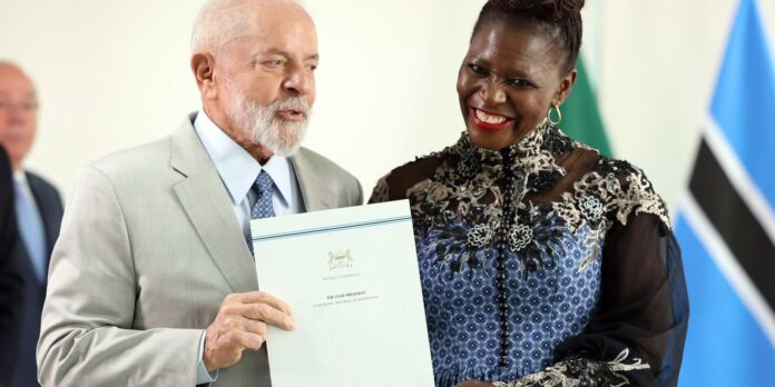 lula-recebe-credenciais-de-oito-novos-embaixadores lula-recebe-credenciais-de-oito-novos-embaixadores