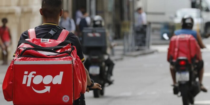 trabalhador-de-aplicativo:-sem-protecao-social,-mas-contra-a-regulacao