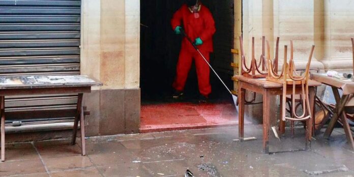 limpeza-interna-de-mercado-publico-de-porto-alegre-e-retomada