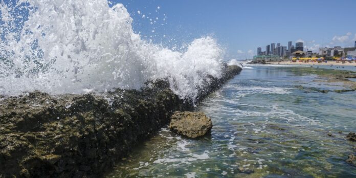governo-quer-barrar-projeto-que-pode-privatizar-acesso-a-praias governo-quer-barrar-projeto-que-pode-privatizar-acesso-a-praias