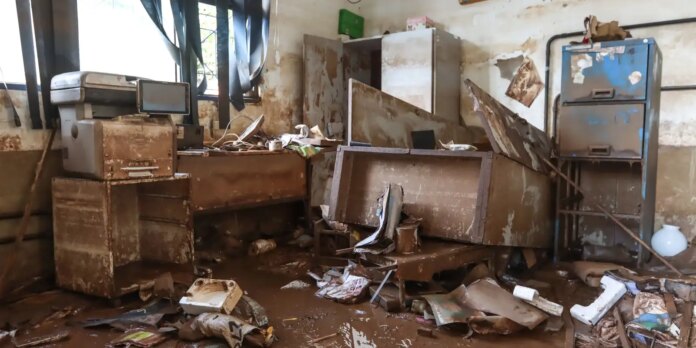 auxilio-reconstrucao-e-pago-hoje-a-61,6-mil-familias-do-rs auxilio-reconstrucao-e-pago-hoje-a-61,6-mil-familias-do-rs