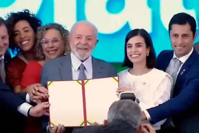 lula-sanciona-plano-de-adaptacao-as-mudancas-climaticas-e-programa-mover