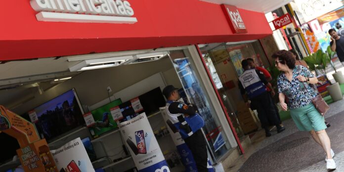 ex-ceo-das-americanas-e-solto-em-madri