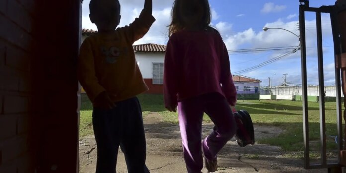 leis-de-protecao-as-criancas-enfrentam-cultura-de-violencia-no-pais