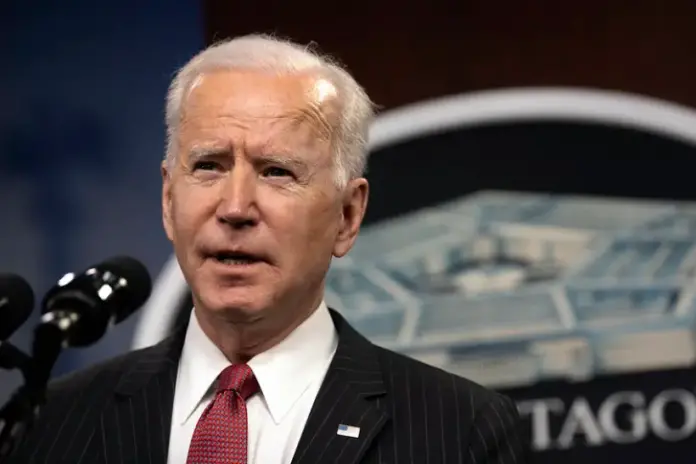 biden-propoe-medidas-ineditas-para-proteger-trabalhadores-do-calor-extremo-nos-eua