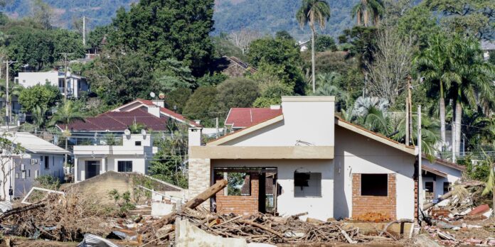 rs:-mais-5.621-familias-recebem-auxilio-reconstrucao-nesta-sexta-feira