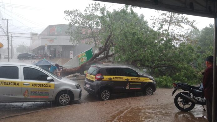 palmas-volta-a-registrar-chuva-apos-quase-130-dias-de-estiagem