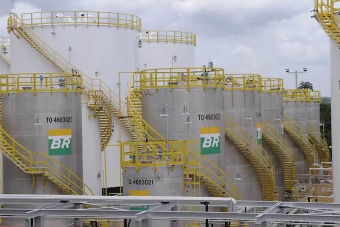 petrobras-reduz-previsao-de-investir-em-eolicas-onshore-e-energia-solar
