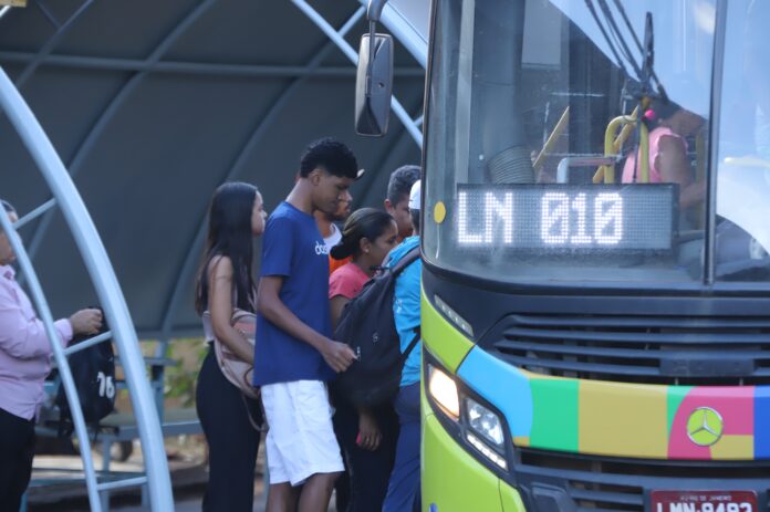passageiros-reclamam-de-cobranca-do-transporte-coletivo-nos-fins-de-semana-e-feriados-em-palmas