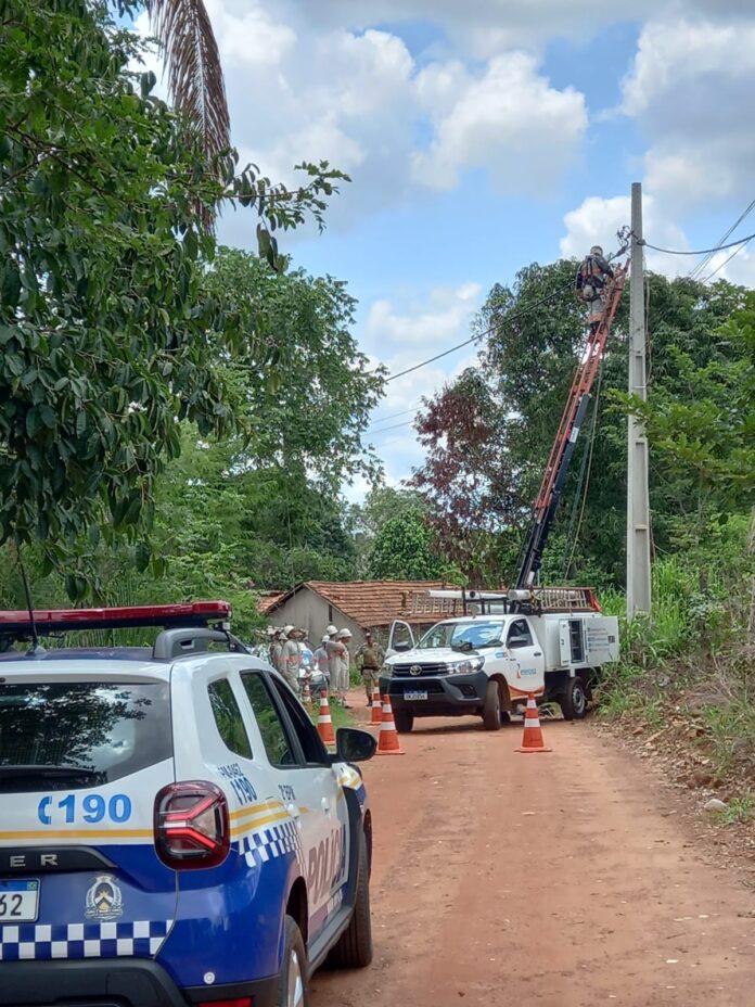 operacao-encontra-ligacoes-clandestinas-de-energia-que-abasteciam-mais-de-300-casas