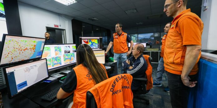 saude-orienta-populacao-e-monitora-chuvas-em-santa-catarina-e-parana saude-orienta-populacao-e-monitora-chuvas-em-santa-catarina-e-parana