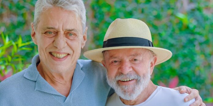 lula-recebe-visita-de-chico-buarque-em-sao-paulo lula-recebe-visita-de-chico-buarque-em-sao-paulo