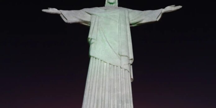 dia-mundial-do-rim:-cristo-redentor-sera-iluminado-de-azul-e-vermelho