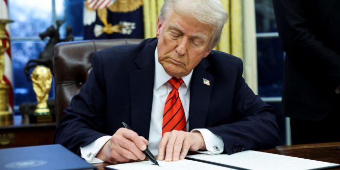 trump-anuncia-tarifa-contra-paises-que-comprarem-petroleo-da-venezuela