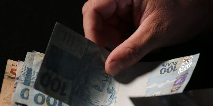 governo-central-tem-deficit-primario-de-r$-31,7-bilhoes-em-fevereiro governo-central-tem-deficit-primario-de-r$-31,7-bilhoes-em-fevereiro