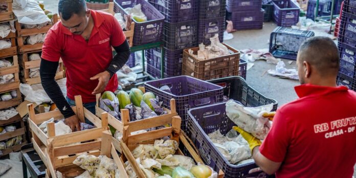 previa-da-inflacao-de-marco-fica-em-0,64%,-pressionada-por-alimentos
