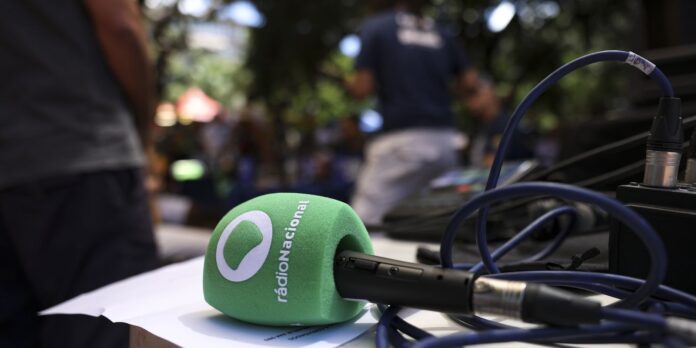 radio-nacional-estreia-faixa-internacional-em-espanhol-e-ingles radio-nacional-estreia-faixa-internacional-em-espanhol-e-ingles