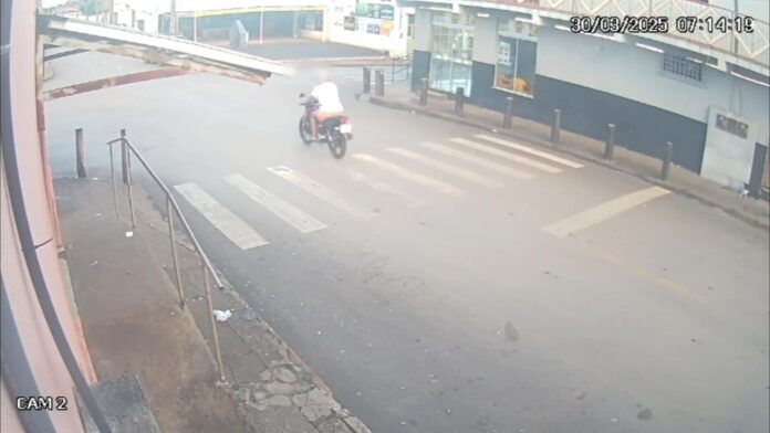 video-mostra-acidente-que-matou-motociclista-em-cruzamento