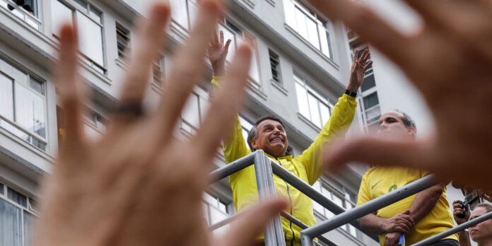 bolsonaro-nega-tentativa-de-golpe-e-diz-esperar-por-“ajuda-externa”