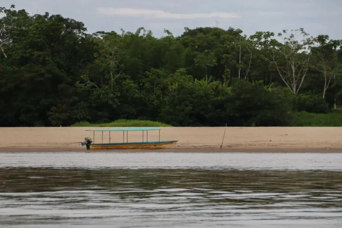 indigenas-da-amazonia-colombiana-denunciam-poluicao-por-petroleo
