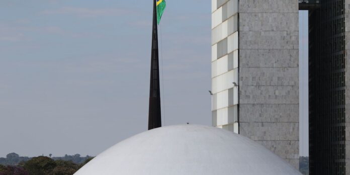 senado-cria-grupo-para-discutir-mineracao-em-terras-indigenas