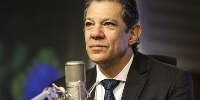 brasil-vai-viver-situacao-nova-com-reforma-tributaria,-diz-haddad