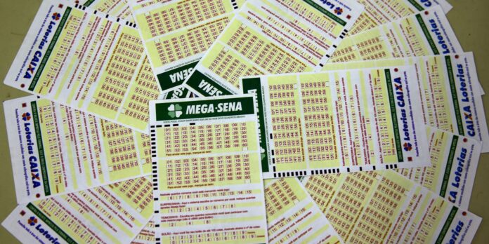 mega-sena-acumula-e-premio-vai-a-r$-45-milhoes