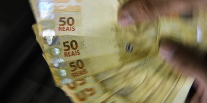 fazenda-esclarece-mudancas-em-fundos-imobiliarios-e-fiagros