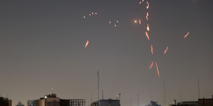 embaixada-comeca-a-identificar-brasileiros-que-querem-deixar-israel