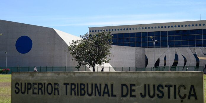 pf-prende-prefeito-de-palmas-por-vazamento-de-investigacao-sigilosa