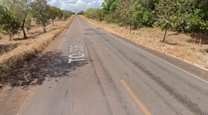 motociclista-tem-pernas-esmagadas-e-morre-apos-ser-atropelada-por-caminhao-na-to-336 motociclista-tem-pernas-esmagadas-e-morre-apos-ser-atropelada-por-caminhao-na-to-336