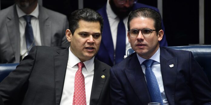 tarifaco:-congresso-pede-dialogo-nos-campos-comercial-e-diplomatico