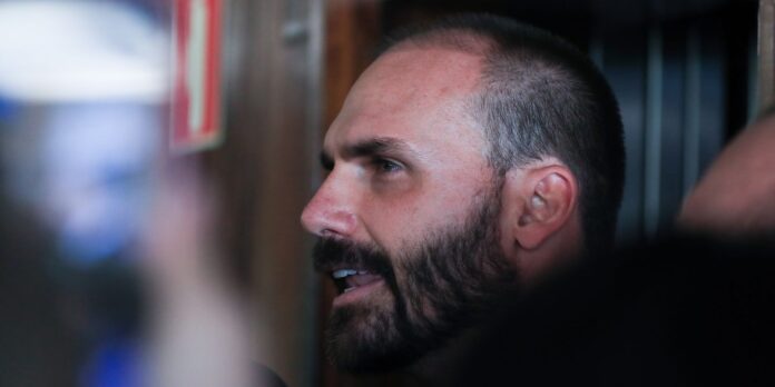 camara:-pt-pede-suspensao-do-mandato-de-eduardo-bolsonaro