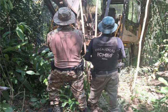 operacao-destroi-garimpo-ilegal-na-floresta-nacional-de-carajas,-no-para