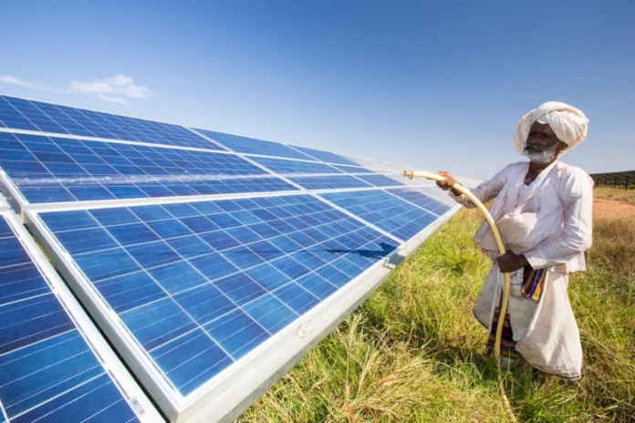 india-atinge-50%-de-capacidade-eletrica-nao-fossil-cinco-anos-antes-do-previsto