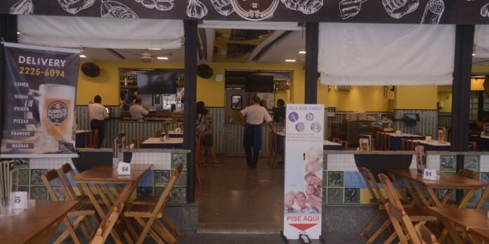 tarifaco-encarecera-alimentacao-em-restaurantes-e-bares-de-sao-paulo tarifaco-encarecera-alimentacao-em-restaurantes-e-bares-de-sao-paulo
