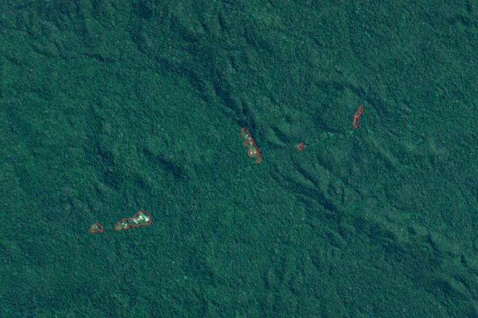 invasoes-e-garimpo-pressionam-territorios-com-indigenas-isolados invasoes-e-garimpo-pressionam-territorios-com-indigenas-isolados