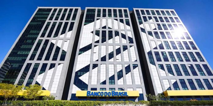 bb-tem-lucro-de-r$-11,2-bi-no-primeiro-semestre,-queda-de-40,7%