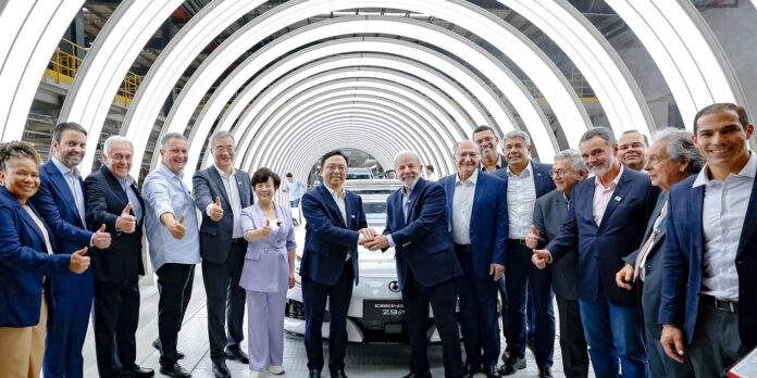 nova-fabrica-de-carros-eletricos-mostra-confianca-no-brasil,-diz-lula nova-fabrica-de-carros-eletricos-mostra-confianca-no-brasil,-diz-lula